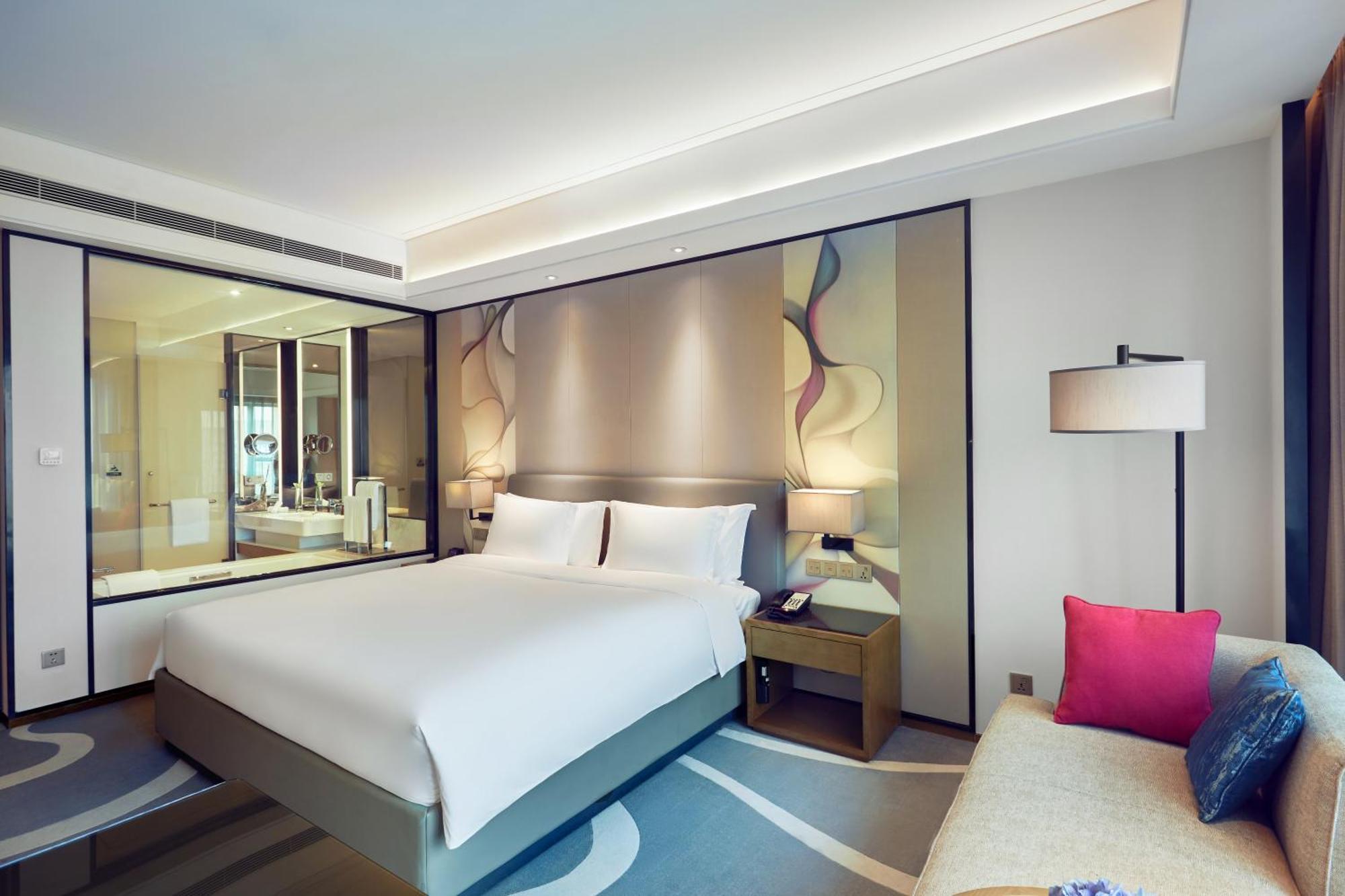 Crowne Plaza Hangzhou Qiantang - The Subway Can Reach The West Lake Scenic Area As Well As The Airport And High-Speed Rail Station, Adjacent To Jinsha Lake And Longfor Paradise Walk Bagian luar foto