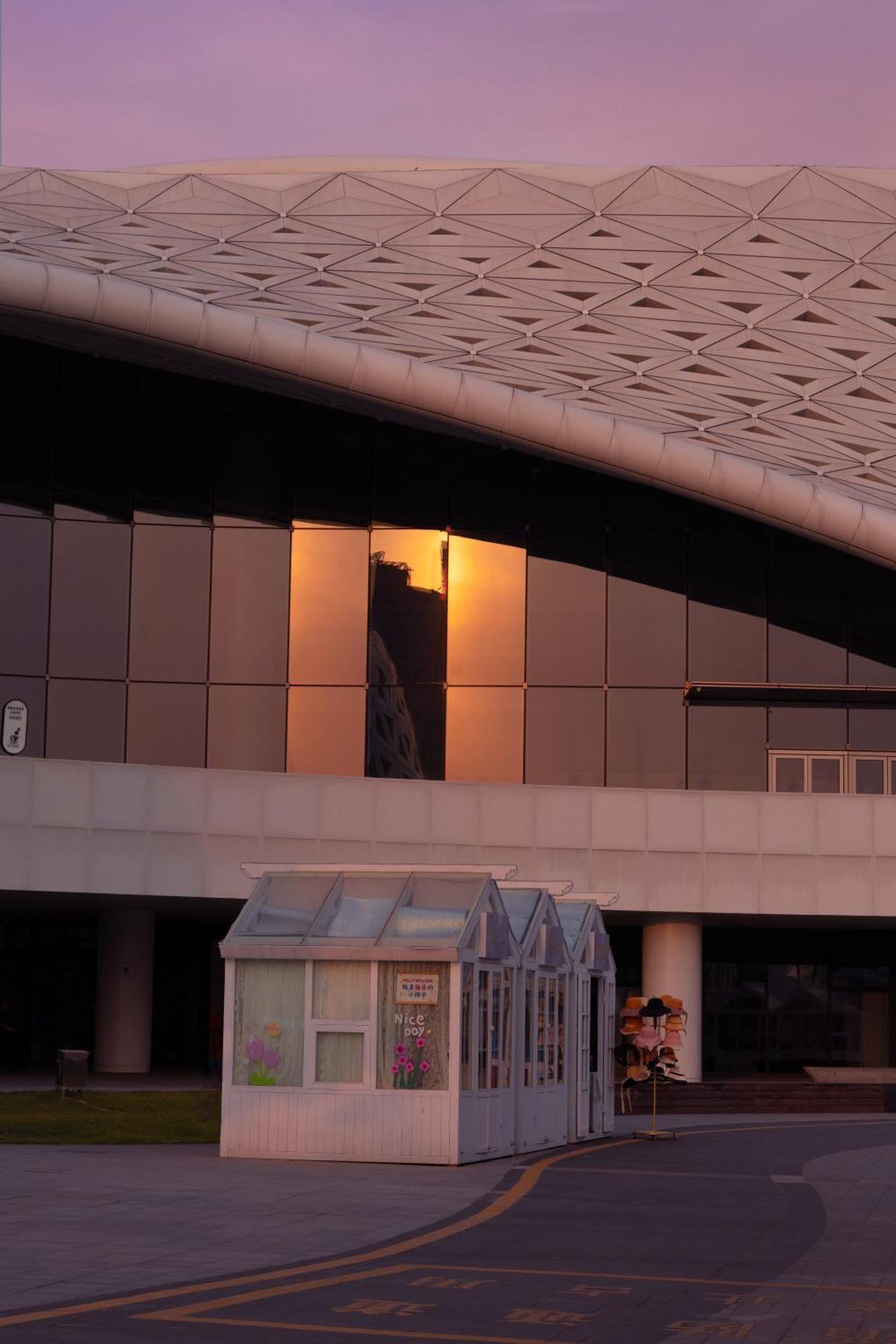 Crowne Plaza Hangzhou Qiantang - The Subway Can Reach The West Lake Scenic Area As Well As The Airport And High-Speed Rail Station, Adjacent To Jinsha Lake And Longfor Paradise Walk Bagian luar foto